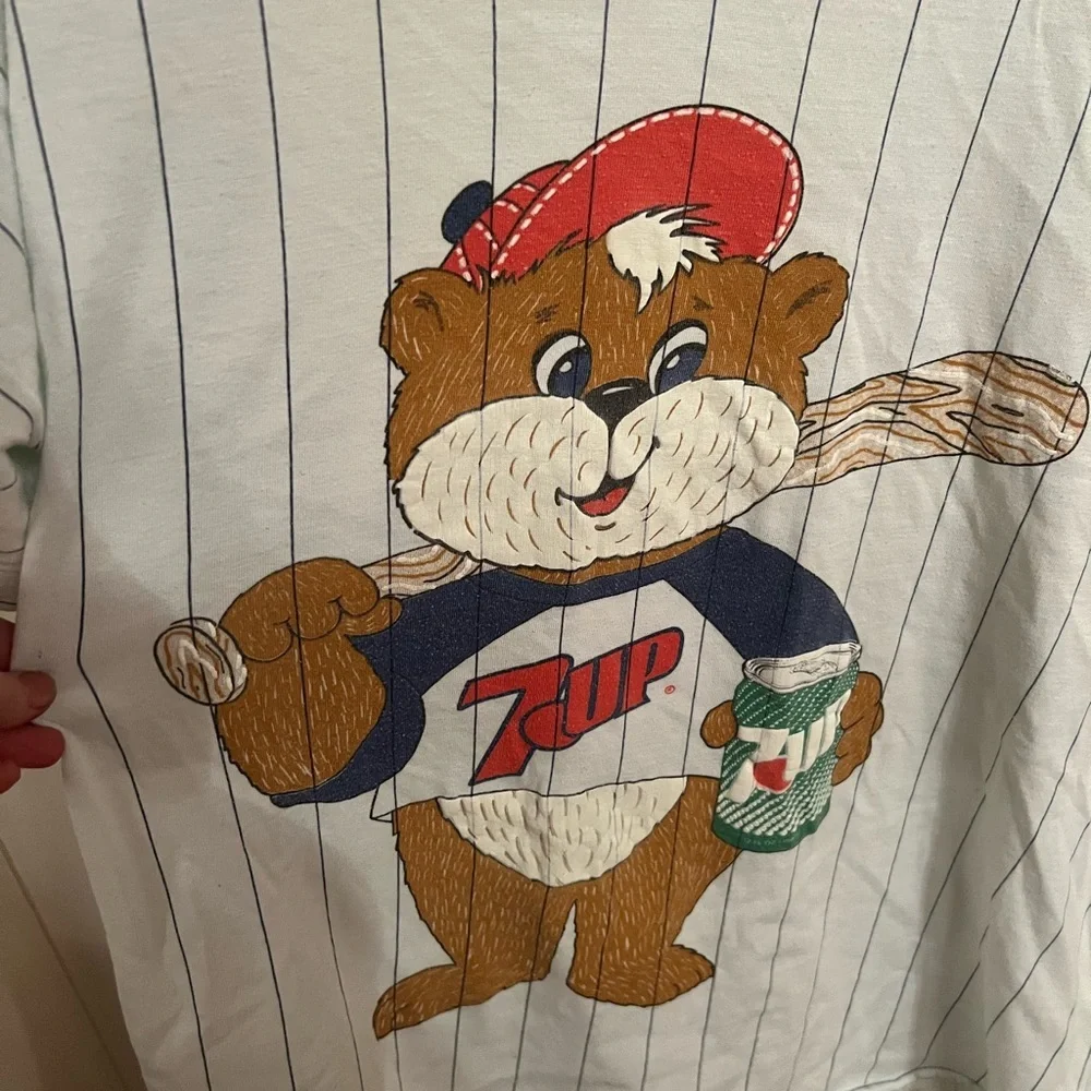 *RARE* Vintage Teddy Bear 7up Baseball T-shirt! ( - Picture 2 of 7